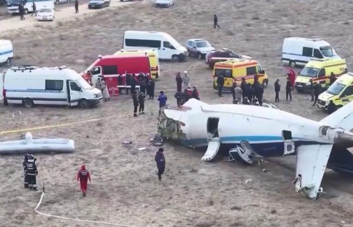 Mueren 38 personas en accidente aéreo