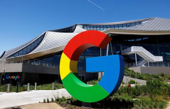 Apple busca participar en el juicio antimonopolio de Google en Estados Unidos, informa Reuters De Investing.com