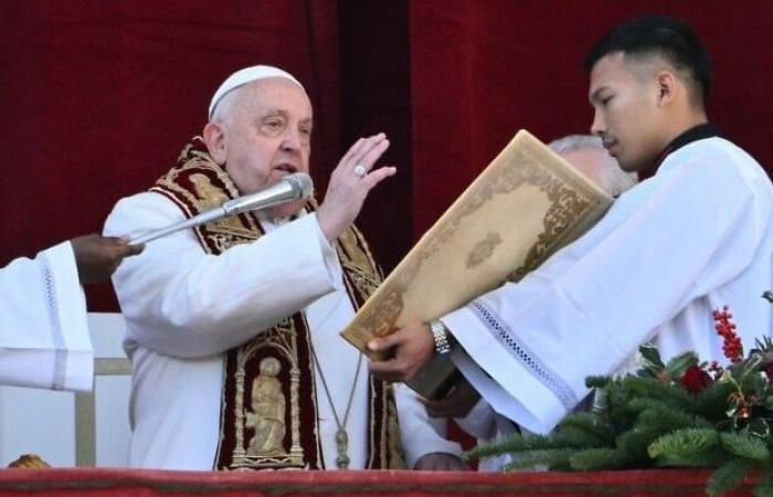 En Navidad, el Papa pide un acuerdo entre Israel y Hamás y conversaciones con Ucrania