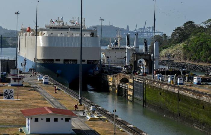 ¿Cuál es la historia del Canal de Panamá y por qué Trump amenaza con retomar su control?