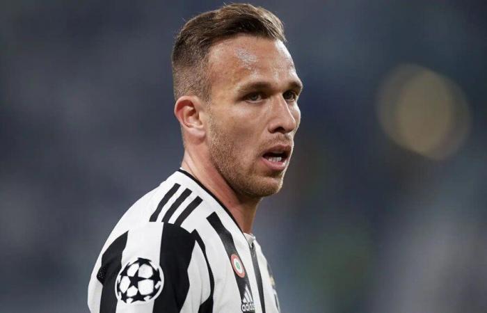 Mercado de fichajes de la Juventus, Arthur está listo para hacer las maletas