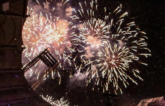 Espectáculo de drones y fuegos artificiales gigantes iluminarán Toulouse y el estadio el domingo