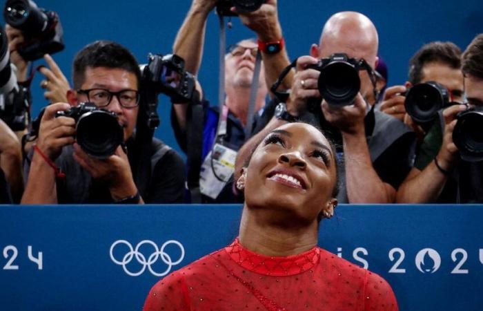 “Difícilmente podría soñar con un lugar más hermoso que París para terminar mi viaje”, dice Simone Biles