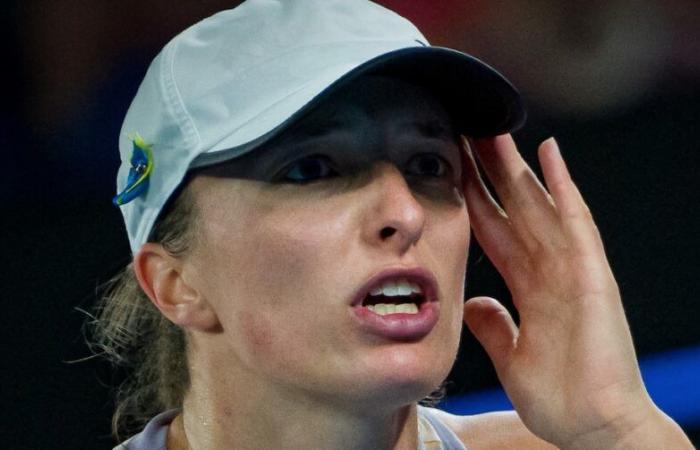 ATP – WTA > Swiatek sobre su caso de dopaje: “¿Si me arriesgo a lo mismo que Sinner? Ya estuve suspendida durante mucho tiempo y perdí mi lugar como número 1 del mundo. En mi opinión, no es así. No hay razón que la AMA apele”.