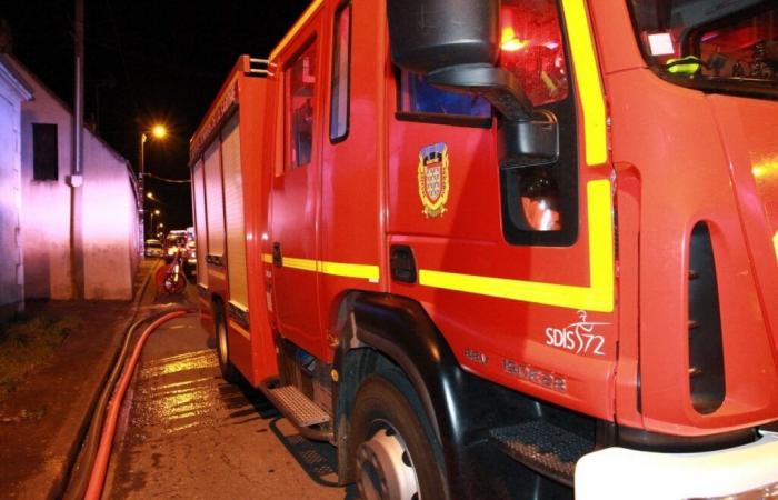 Se produjo un incendio en una casa en esta localidad del norte de Sarthe y se movilizaron 20 bomberos