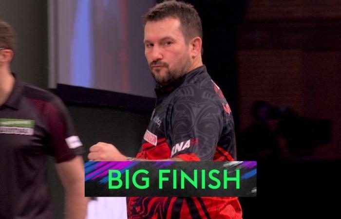 Luke Humphries prepara el choque de octavos de final de Peter Wright mientras Gerwyn Price vence a Joe Cullen en un thriller de muerte súbita