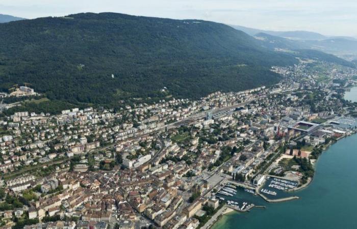 Se acentúa la caída del número de municipios en el cantón de Neuchâtel – rts.ch