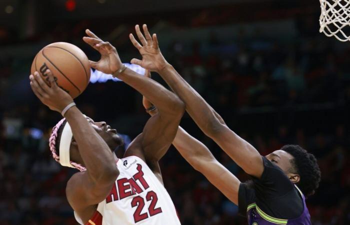 Noche de caballeros con un toque de victoria, Jimmy Butler mantiene un frente tranquilo mientras el Miami Heat aplasta a los Pelicans, con los Pacers ahora en su punto de mira.