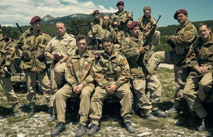 Esta serie que cuenta la historia real de los soldados que luchan contra los nazis regresa esta tarde a la televisión con una segunda temporada sorprendentemente divertida.