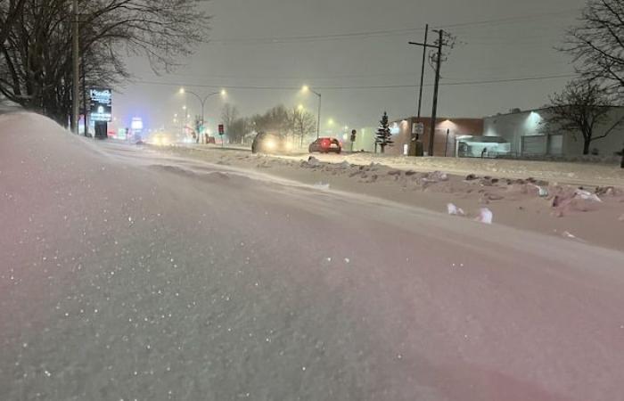 La nieve complica los viajes en la región