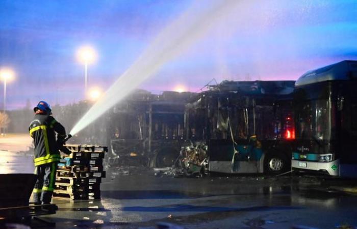 Siete autobuses de hidrógeno destruidos por un incendio en un depósito de Danjoutin, en el Territorio de Belfort