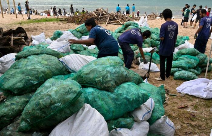 En Bali, las playas invadidas por el plástico llegan