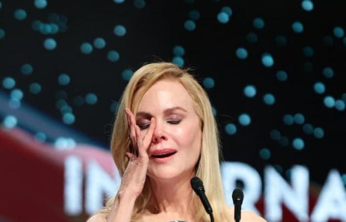 La emoción de Nicole Kidman al dedicar un premio de actuación a su madre recientemente fallecida