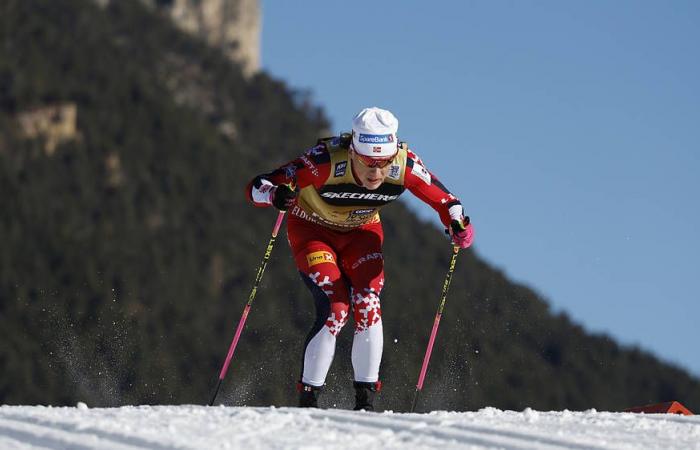 Klaebo amplía la brecha, Johaug toma el control