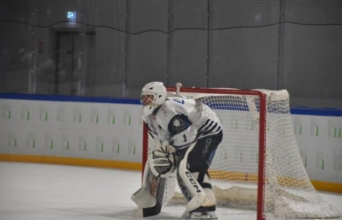 revive el partido de hockey sobre hielo entre Neuilly-sur-Marne y Dunkerque, disputado en la pista de hielo de Dreux