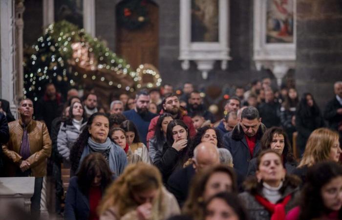 Cómo el nuevo régimen quiere tranquilizar a los cristianos