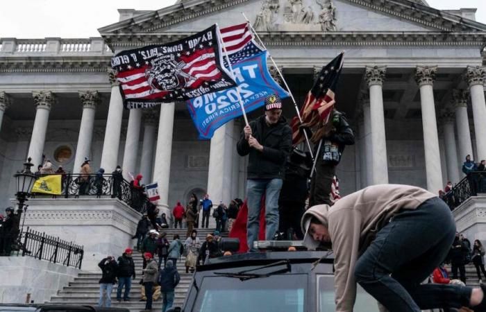 Biden llama a no “olvidar” el asalto del 6 de enero al Capitolio