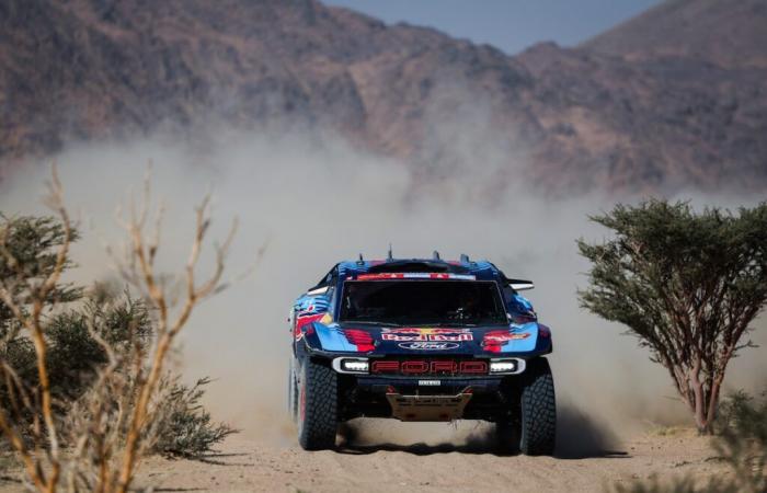 Dakar 2025 – ¡Carlos Sainz en el techo durante las 48H Chrono!