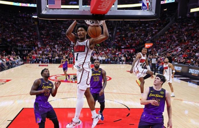 Amen Thompson prospera en el papel titular mientras los Rockets mantienen a raya a LeBron James y Lakers