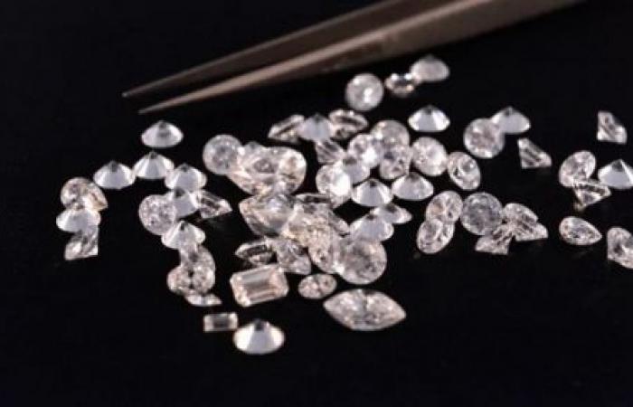 Las existencias de diamantes alcanzaron los 2.000 millones de dólares en 2024, un récord desde 2008.