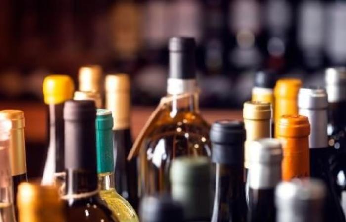 ¿Pronto etiquetas en botellas de alcohol para advertir sobre el riesgo de cáncer?