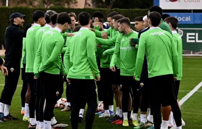 El Elche quiere adelantar a los Reyes Magos a su afición