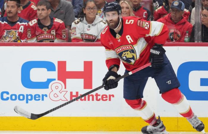 Ekblad podría perderse el partido del lunes