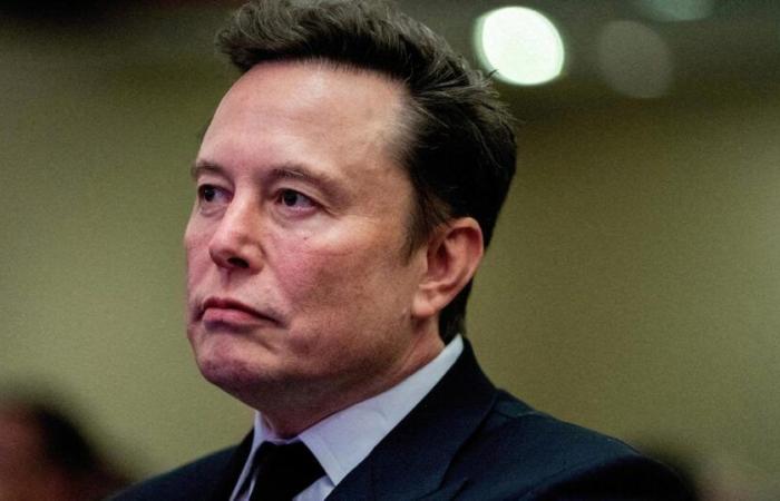 Elon Musk ataca al gobierno británico por su manejo del escándalo de violaciones en grupo