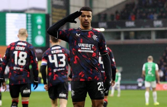 Hamza Igamane anota un hat-trick en el empate ante el Hibernian