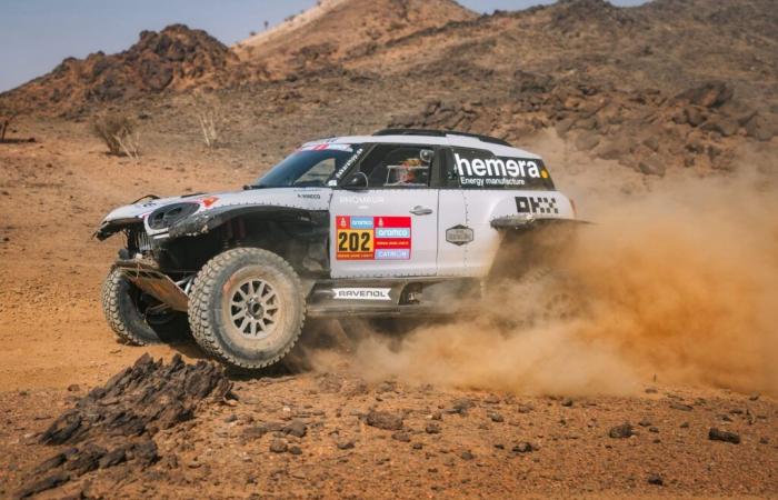 Dakar 2025, ¡desastre técnico en la 1ª etapa! ¡Loeb pierde más de 10 minutos!