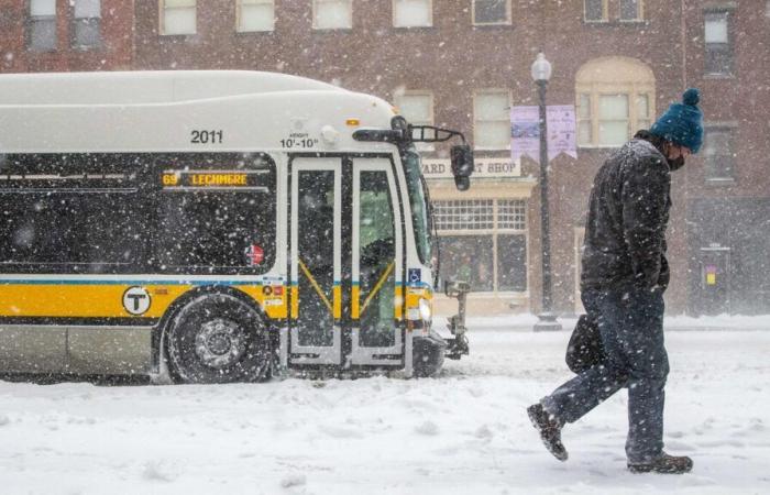 El centro de EE. UU. azotado por una gran tormenta invernal