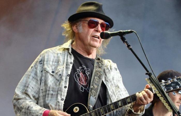 Neil Young finalmente actuará en el Festival de Glastonbury