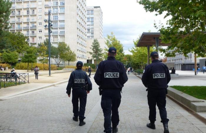 “Se ha convertido en el deporte local”… Tiro con arma automática a plena luz del día en esta plaza peatonal