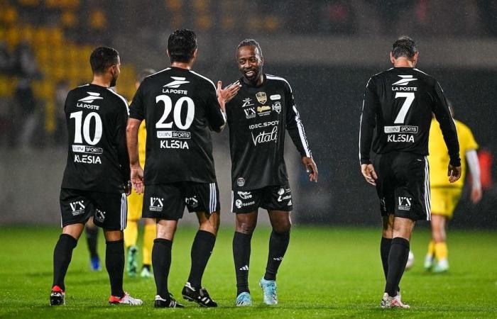 Las estrellas del Variétés Club de France en Guadalupe para Marius Trésor