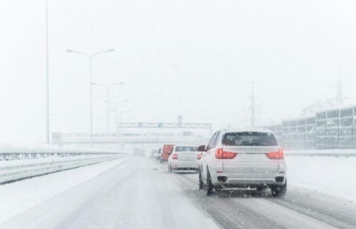 La tormenta invernal Blair golpea a millones de estadounidenses, provoca retrasos en vuelos, cortes de energía y cierres de escuelas