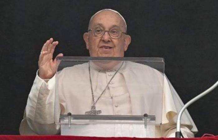 Ángelus de la Epifanía, el Papa nos invita a estar cerca de Jesús