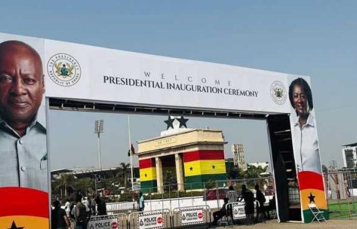 Cómo funcionan las tomas de posesión presidenciales de Ghana y las costumbres que siguen