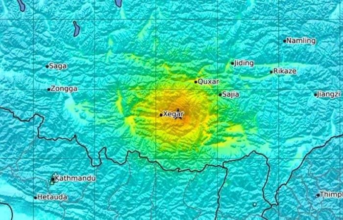 al menos 53 muertos y edificios destruidos