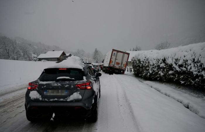 4 departamentos en alerta naranja nieve-hielo este miércoles