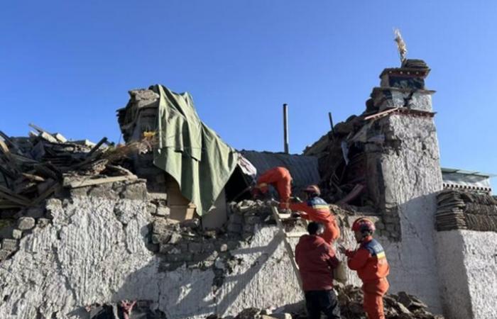 53 muertos y 62 heridos tras un terremoto de magnitud 6,8 ​​en Xizang