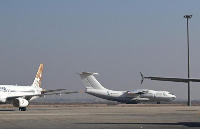 Los vuelos internacionales se reanudan en el aeropuerto de Damasco, por primera vez desde la caída de Bashar al-Assad.