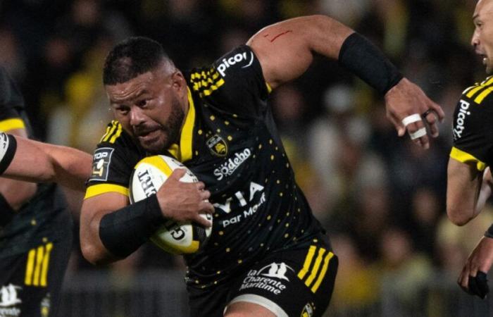 El hooker de La Rochelle, Tolu Latu, suspendido tres semanas tras su violento despeje contra el Toulouse