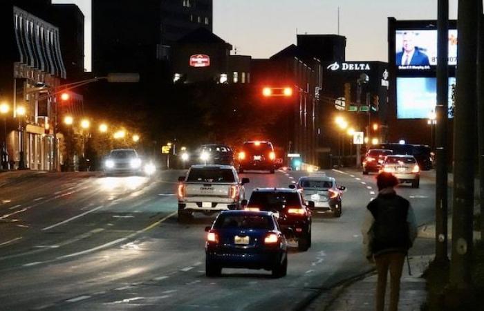 La inmigración internacional, un motor demográfico en el Atlántico