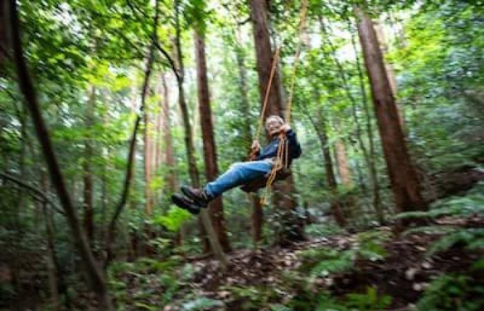 [PHOTOS] El “maestro del excremento” japonés se enorgullece de alimentar directamente a la Madre Naturaleza