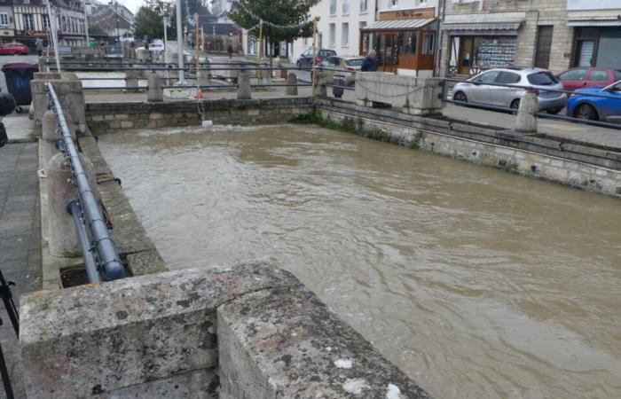 El descenso ha comenzado en Gisors, las calles se han reabierto al tráfico.