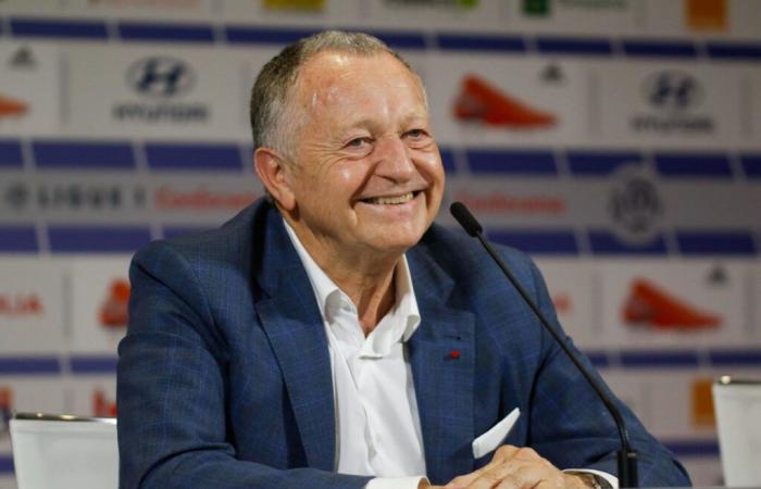 Aulas dio consejos a Textor antes del derbi