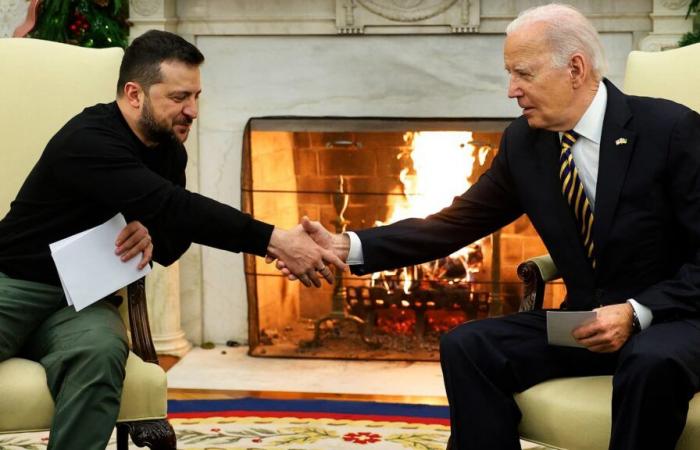 Volodymyr Zelensky agradeció a Joe Biden por su “apoyo incondicional”