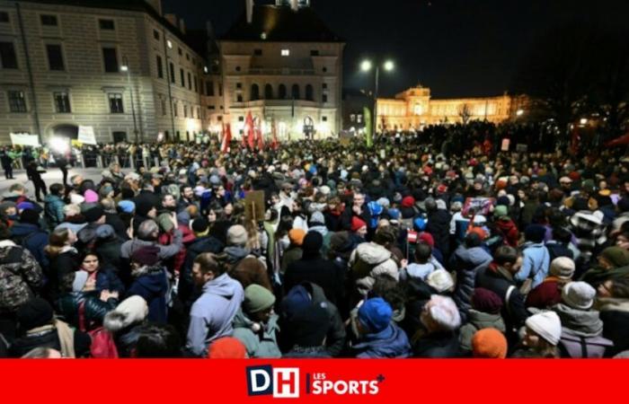 Una manifestación reúne en Viena a decenas de miles de personas contra una extrema derecha a las puertas del poder