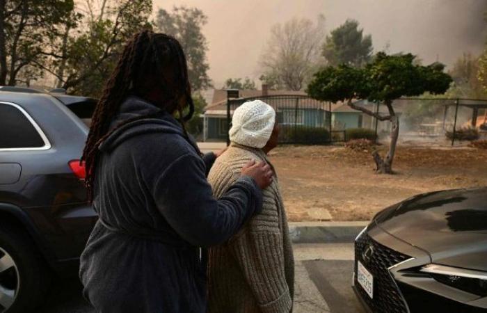 En Los Ángeles, los católicos llamaron a consolar a las víctimas del incendio