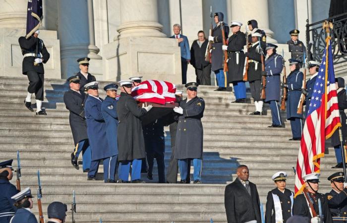 Joe Biden elogia la fuerza de carácter de Jimmy Carter en el servicio conmemorativo